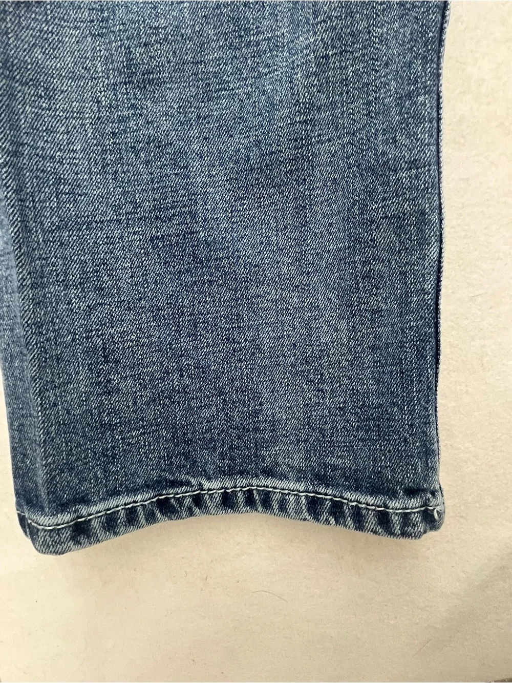 Ariat M2 Mens Traditional Relaxed Boot Cut Medium Wash Distressed Jeans 36x34